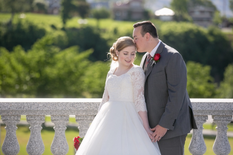 EK-Studios-Utah-Wedding-Photographers-utah-state-capitol-building-bridal-photography003-Blog(pp_w768_h512)
