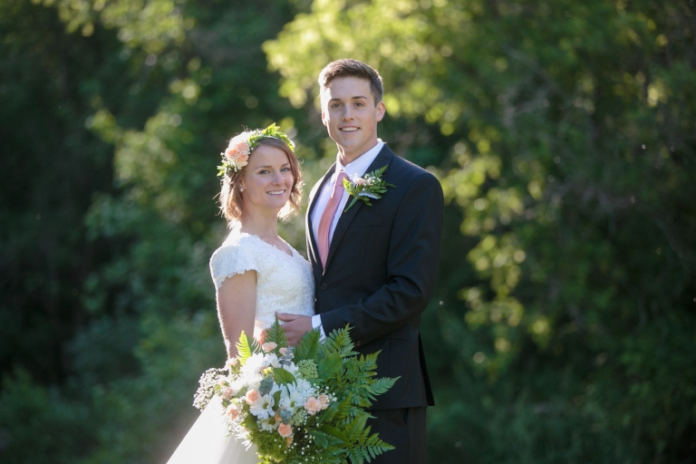 EK-Studios-Utah-Wedding-Photographers-nature-bridals-utah-photography019-Blog(pp_w768_h512)