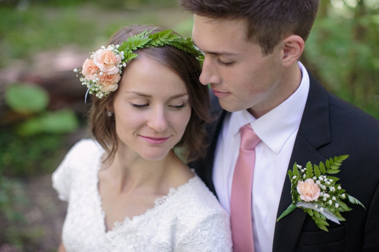 EK-Studios-Utah-Wedding-Photographers-nature-bridals-utah-photography023-Blog(pp_w768_h512)