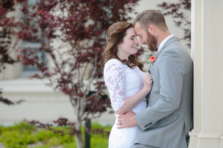 EK-Studios-Utah-Wedding-Photographers-Pasyon-Temple-Wedding-Photography-cedar-hills-photographer014-Blog(pp_w768_h512)