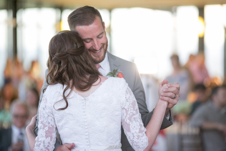 EK-Studios-Utah-Wedding-Photographers-Pasyon-Temple-Wedding-Photography-cedar-hills-photographer038-Blog(pp_w768_h512)