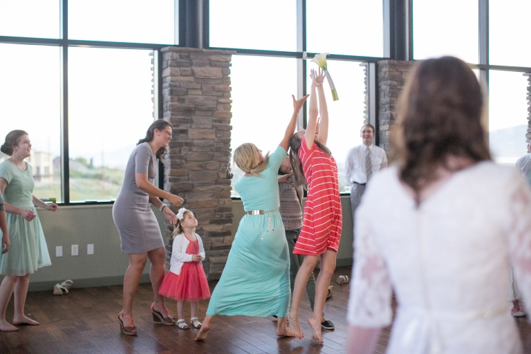 EK-Studios-Utah-Wedding-Photographers-Pasyon-Temple-Wedding-Photography-cedar-hills-photographer042-Blog(pp_w768_h512)