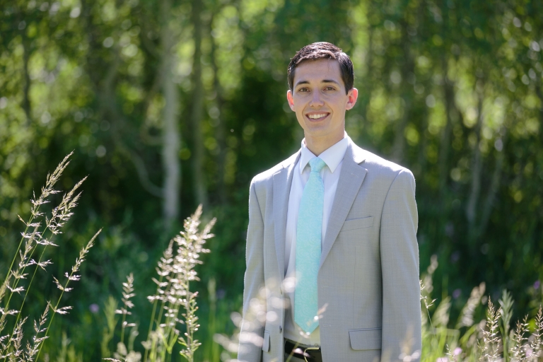 EK-Studios-Utah-Wedding-Photographers-Bridals-wildflowers-mountians-utah017-Blog(pp_w768_h512)