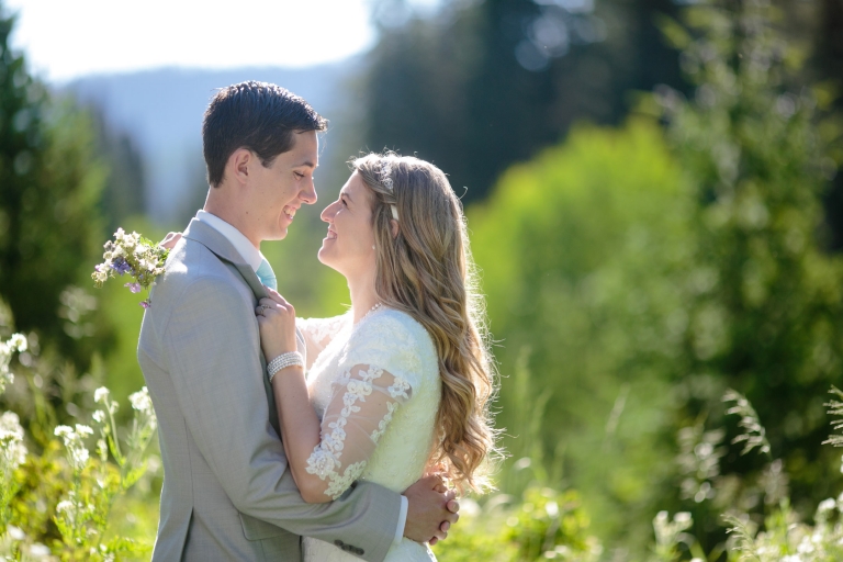 EK-Studios-Utah-Wedding-Photographers-Bridals-wildflowers-mountians-utah020-Blog(pp_w768_h512)