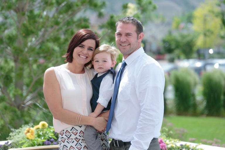 EK-Studios-Utah-Wedding-Photographers-Payson-temple-wedding-photography-utah003-Blog(pp_w768_h512)