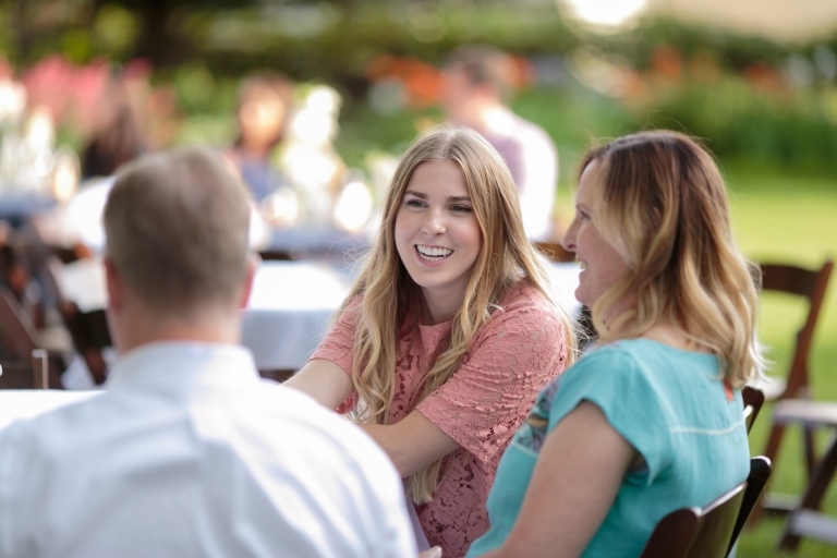 EK-Studios-Utah-Wedding-Photographers-Payson-temple-wedding-photography-utah034-Blog(pp_w768_h512)