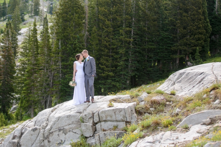 EK-Studios-Utah-Wedding-Photographers-Bridals-wildflowers-mountains-photography002-Blog(pp_w768_h512)