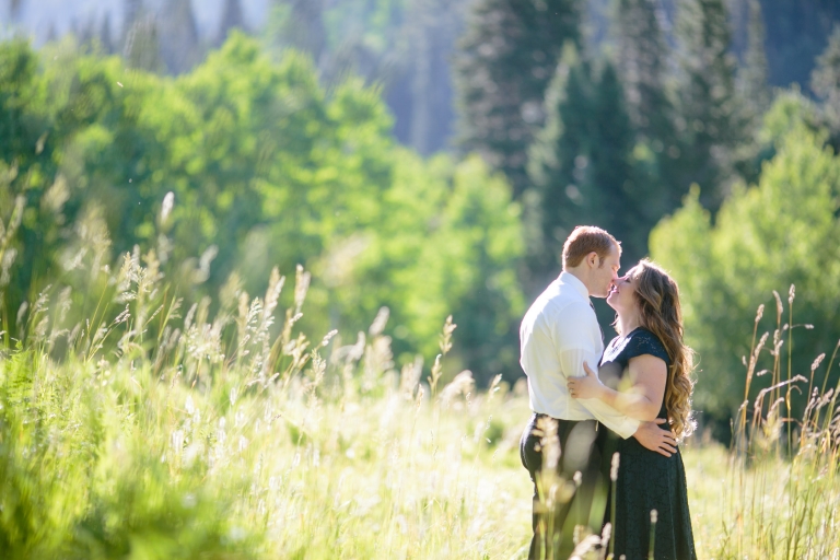 EK-Studios-Utah-Wedding-Photographers-Sandy-Photographer-mountian-engagements011-Blog(pp_w768_h512)