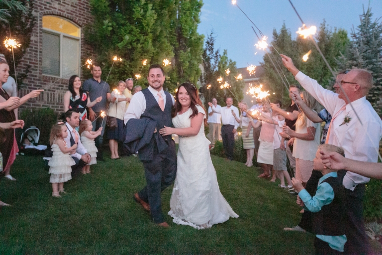 EK-Studios-Utah-Wedding-Photographers-Salt-Lake-Temple-Wedding-Photography-backyard-reception077-Blog(pp_w768_h512)