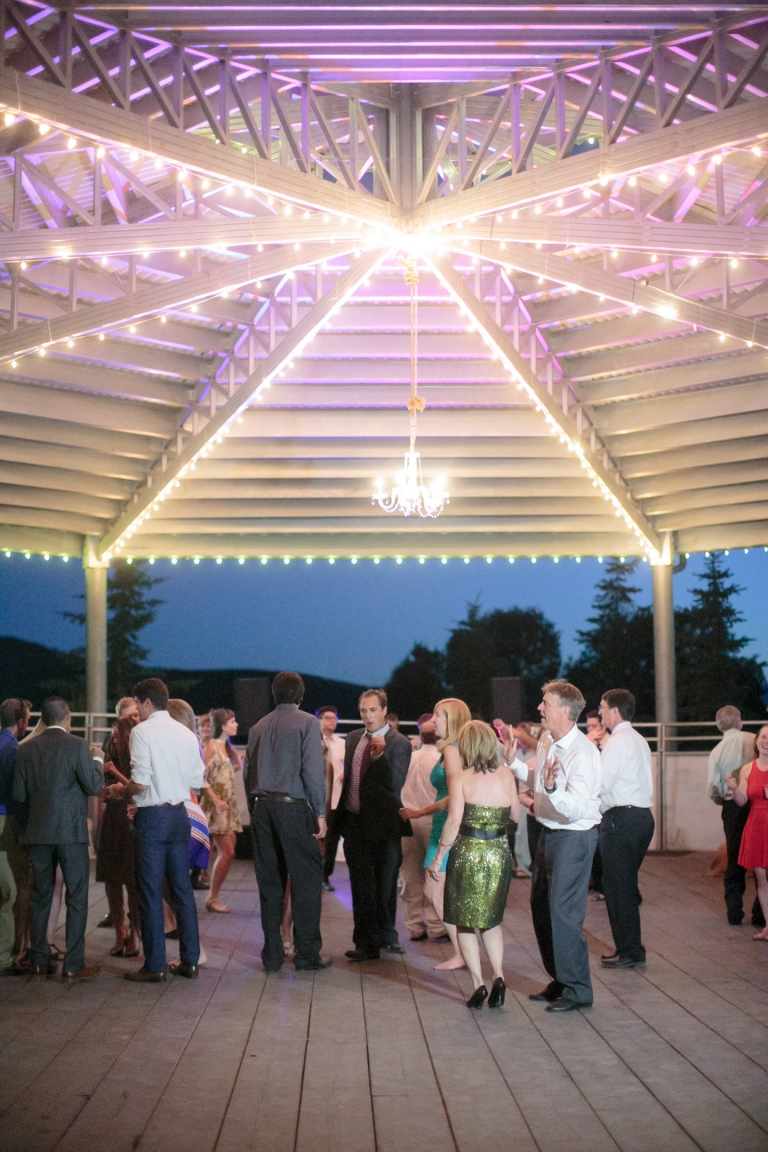 EK-Studios-Utah-Wedding-Photographers-Red-Cliff-Ranch-Wedding-in-a-barn-utah092-Blog(pp_w768_h1152)