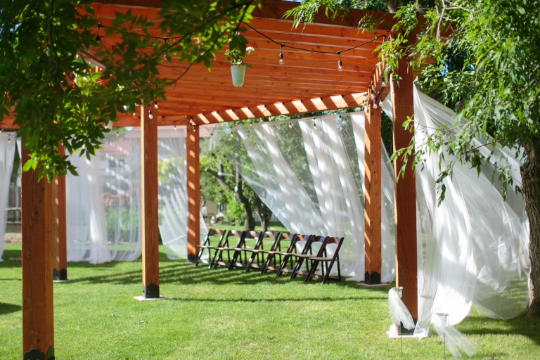 EK-Studios-Utah-Wedding-Photographers-Provo-City-Center-Temple-Wedding-Photography027-Blog(pp_w768_h512)