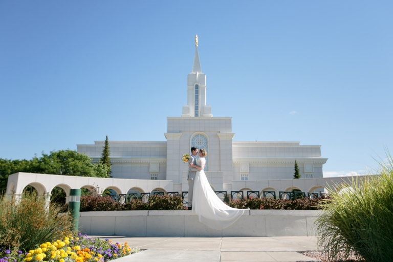 EK-Studios-Utah-Wedding-Photographers-Salt-Lake-County-wedding-photogrpahers017-Blog(pp_w768_h512)