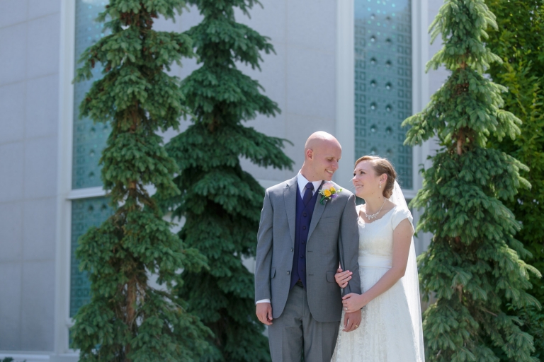 EK-Studios-Utah-Wedding-Photographers-Mount-Timpanogos-Temple-Wedding-American-Fork-Photographer013-Blog(pp_w768_h512)