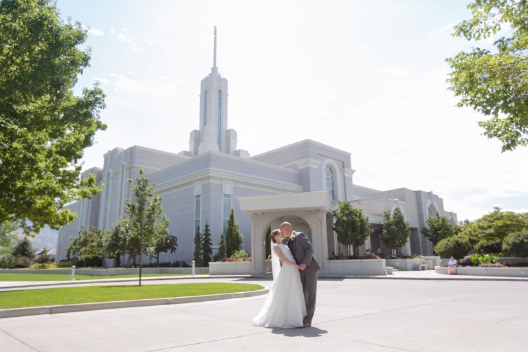 EK-Studios-Utah-Wedding-Photographers-Mount-Timpanogos-Temple-Wedding-American-Fork-Photographer015-Blog(pp_w768_h512)