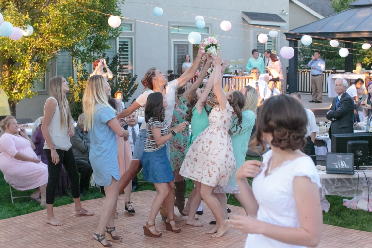 EK-Studios-Utah-Wedding-Photographers-Provo-City-Center-Temple-Wedding-Photography041-Blog(pp_w768_h512)