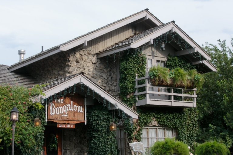 EK-Studios-Utah-Wedding-Photographers-Small-wedding-ceremony-in-the-mountians-utah028-Blog(pp_w768_h512)