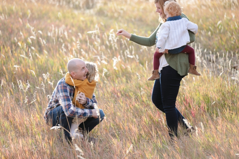 EK-Studios-Utah-Wedding-Photographers-Fun-Fall-Family-Photos027-Blog(pp_w768_h512)