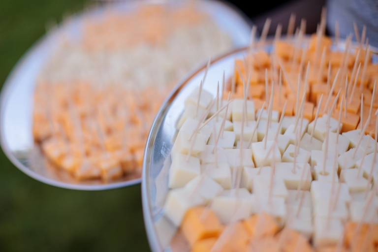 Bountiful-Temple-Wedding-Elegant-Backyard-receptionEK-Studios-Utah-Wedding-Photographers-030-Blog(pp_w768_h512)