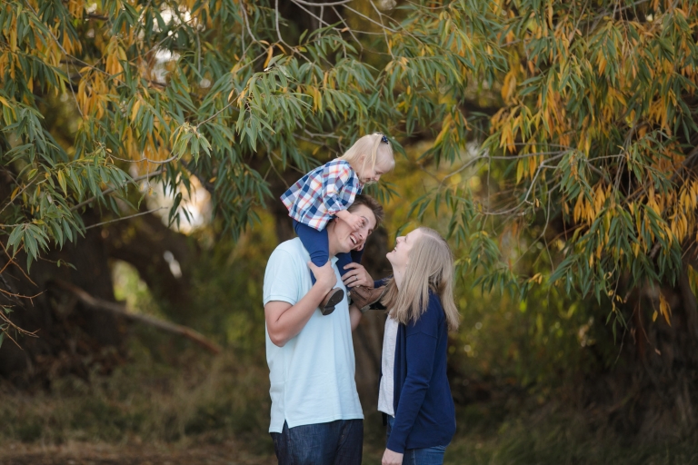 EK-Studios-Utah-Wedding-Photographers-Mini-Fall-Family-Session014-Blog(pp_w768_h512)