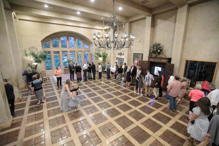 EK-Studios-Utah-Wedding-Photographers-Ogden-Temple-Wedding046-Blog(pp_w768_h512)