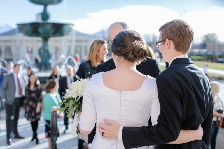 Provo-City-Center-Temple-WeddingEK-Studios-Utah-Wedding-Photographers-005-Blog(pp_w768_h512)