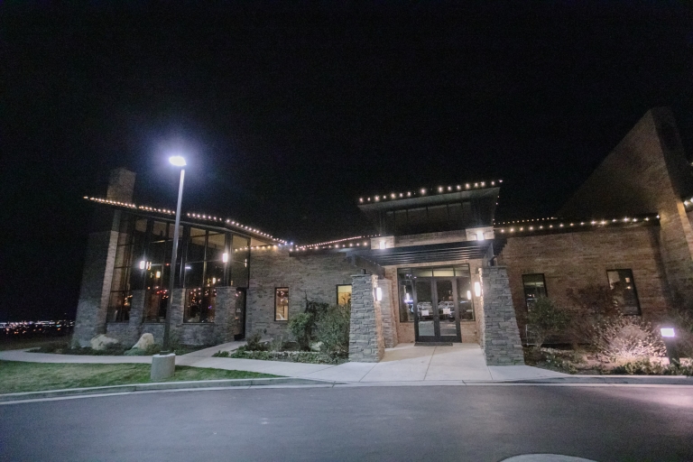 Provo-City-Center-Temple-WeddingEK-Studios-Utah-Wedding-Photographers-019-Blog(pp_w768_h512)