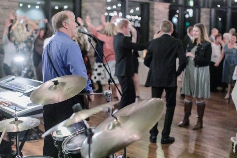 Provo-City-Center-Temple-WeddingEK-Studios-Utah-Wedding-Photographers-045-Blog(pp_w768_h512)