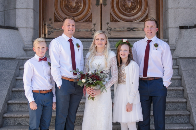 Salt-Lake-Temple-WeddingEK-Studios-Photo-Video-Utah-Wedding-Photographers-010-Blog(pp_w768_h512)