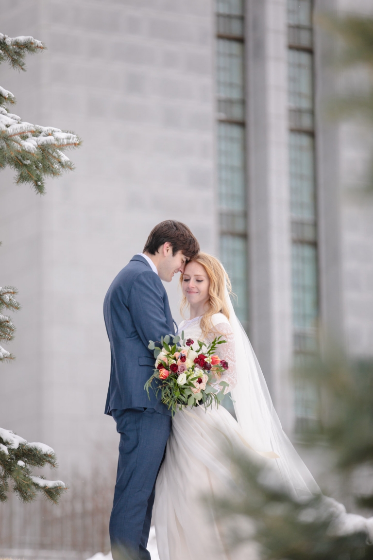 Snowy-Winter-Wedding-Draper-Temple-La-Jolla-Groves-Recpetion-Dinner-ProvoUtah-Wedding-Photographers-EK-Studios-Photo-Video016-Blog(pp_w768_h1152)