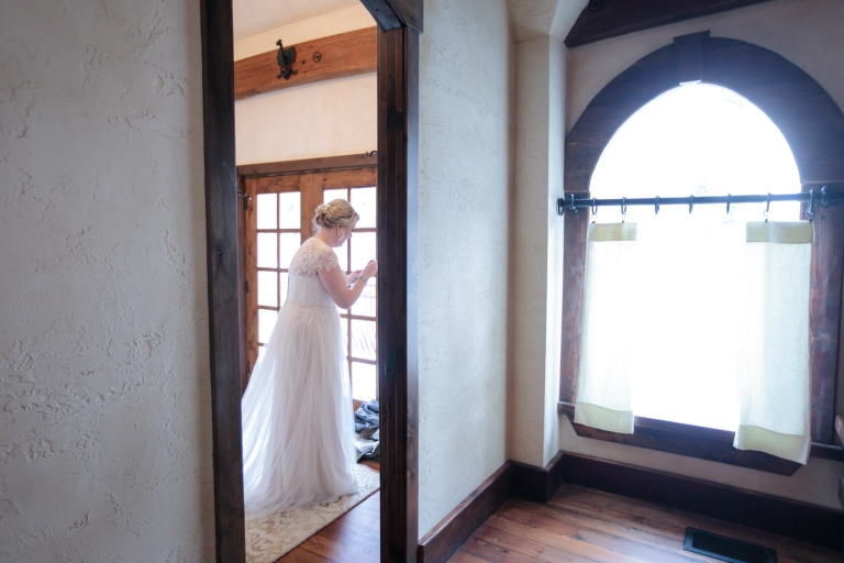 Ceremony-Wedding-Wadley-Farms-CastleUtah-Wedding-Photography-020-Blog(pp_w768_h512)