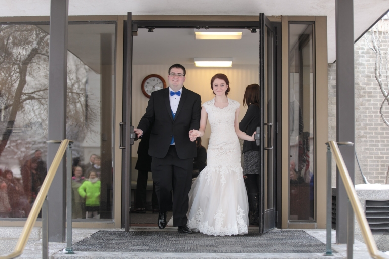 SLC-Temple-Winter-WeddingEK-Studios-Photo-Video-Utah-Wedding-Photographers-008-Blog(pp_w768_h512)
