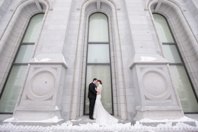 SLC-Temple-Winter-WeddingEK-Studios-Photo-Video-Utah-Wedding-Photographers-018-Blog(pp_w768_h512)