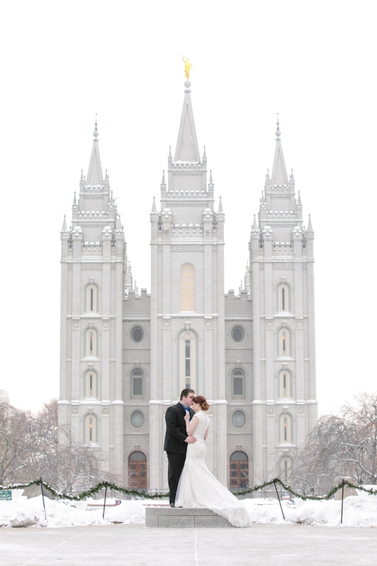 SLC-Temple-Winter-WeddingEK-Studios-Photo-Video-Utah-Wedding-Photographers-021-Blog(pp_w768_h1152)