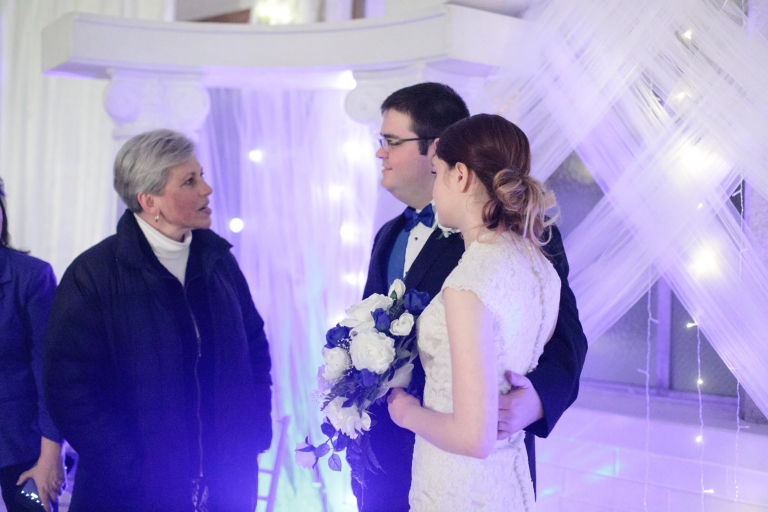 SLC-Temple-Winter-WeddingEK-Studios-Photo-Video-Utah-Wedding-Photographers-039-Blog(pp_w768_h512)