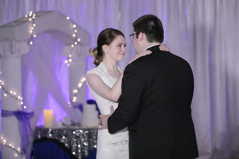 SLC-Temple-Winter-WeddingEK-Studios-Photo-Video-Utah-Wedding-Photographers-040-Blog(pp_w768_h512)