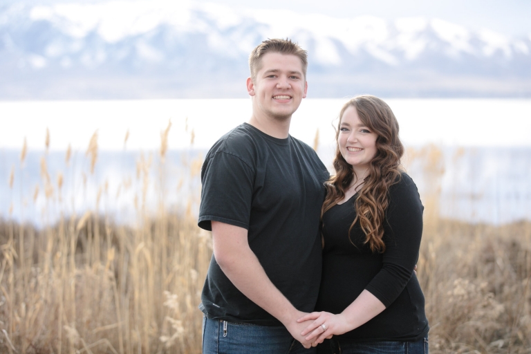 Engagement-Proposal-by-a-lakeEK-Studios-Photo-Video-Utah-Wedding-Photographers-007-Blog(pp_w768_h512)