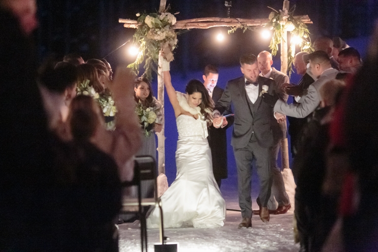 Red-Pine-Lodge-Wedding-Winter-park-city-utah-wedding-photographer-33(pp_w768_h512)