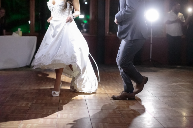 Red-Pine-Lodge-Wedding-Winter-park-city-utah-wedding-photographer-57(pp_w768_h512)