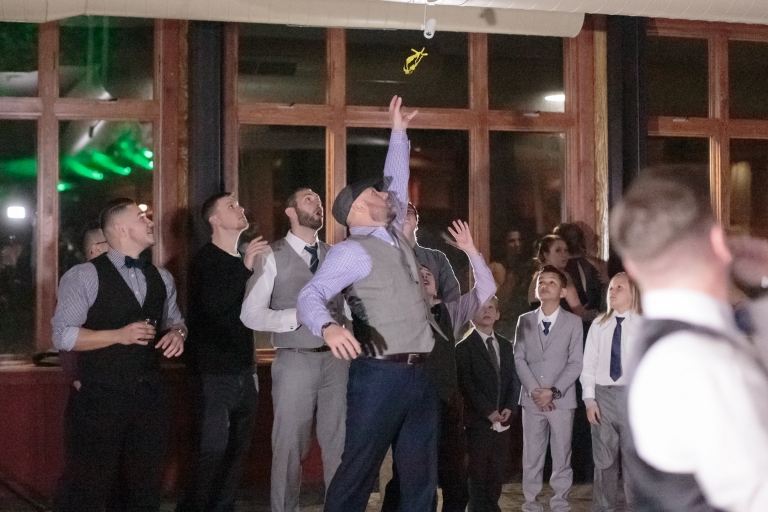 Red-Pine-Lodge-Wedding-Winter-park-city-utah-wedding-photographer-62(pp_w768_h512)