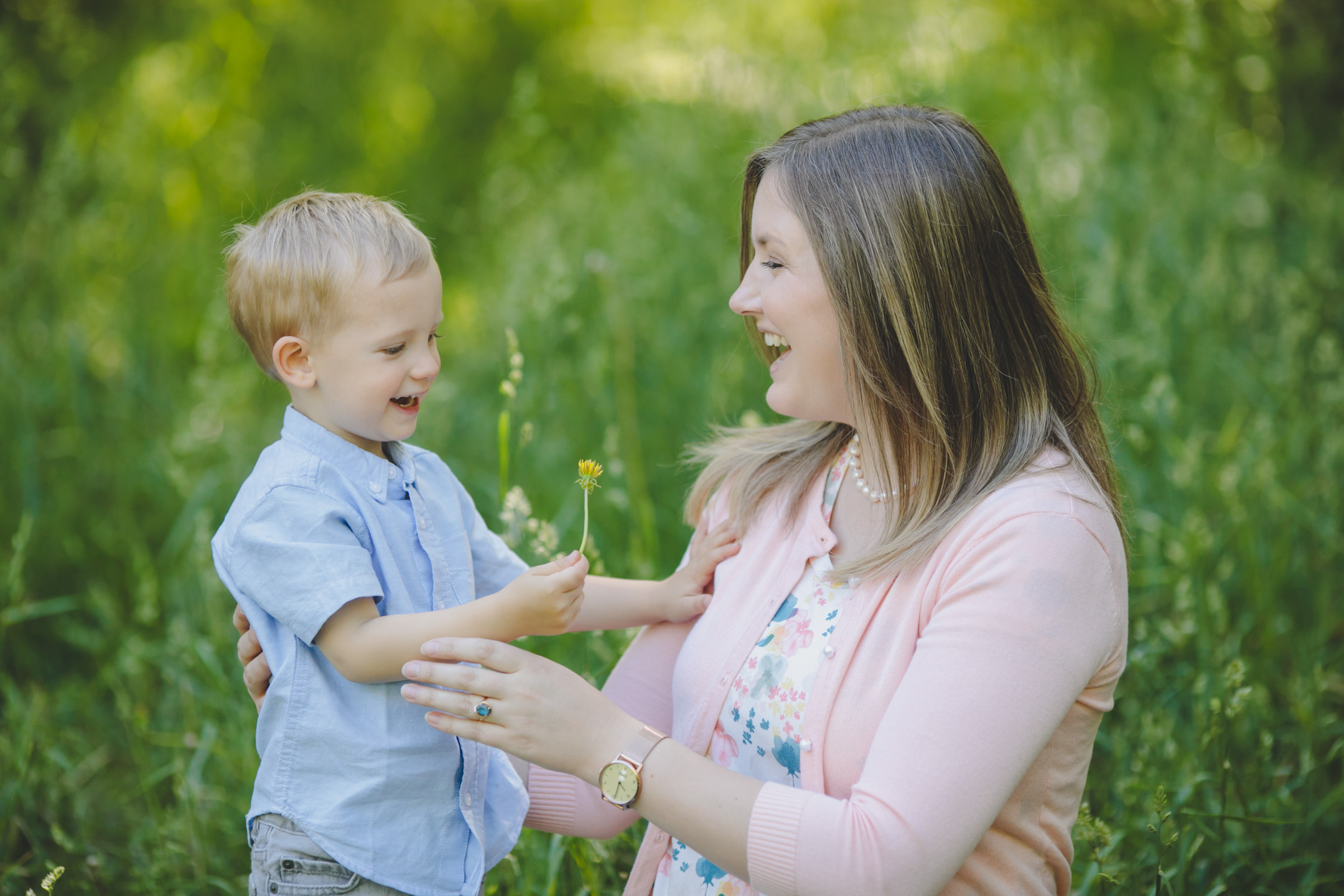 Family-Photos-playing-in-river-utah-photography-16