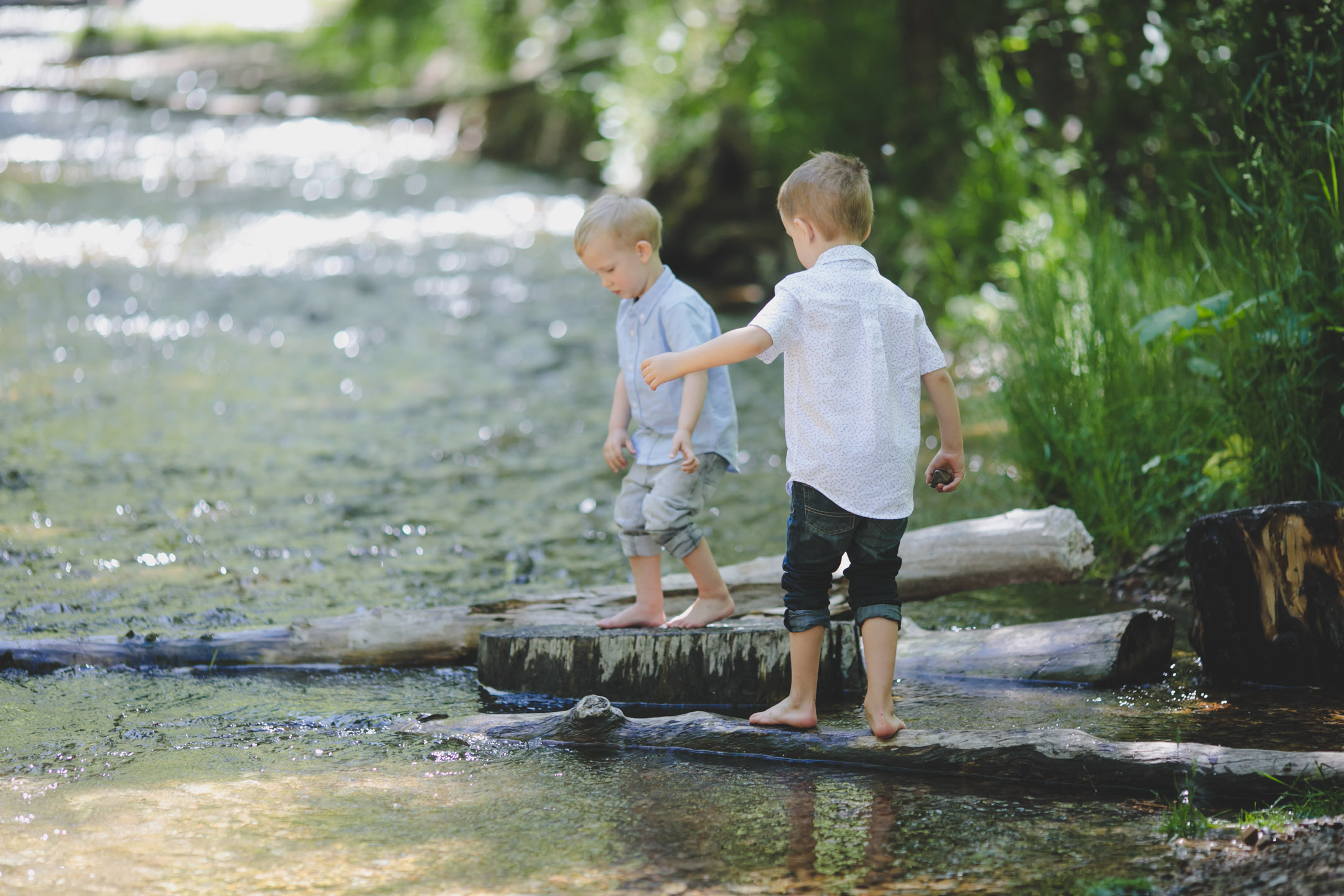 Family-Photos-playing-in-river-utah-photography-17