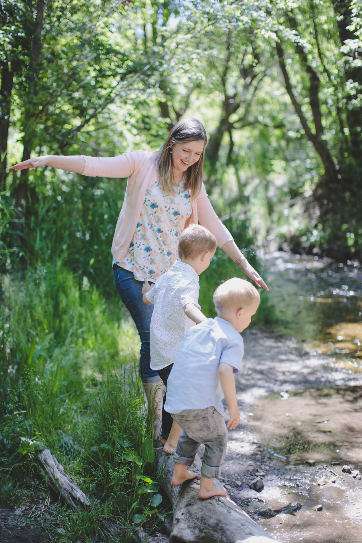 Family-Photos-playing-in-river-utah-photography-21