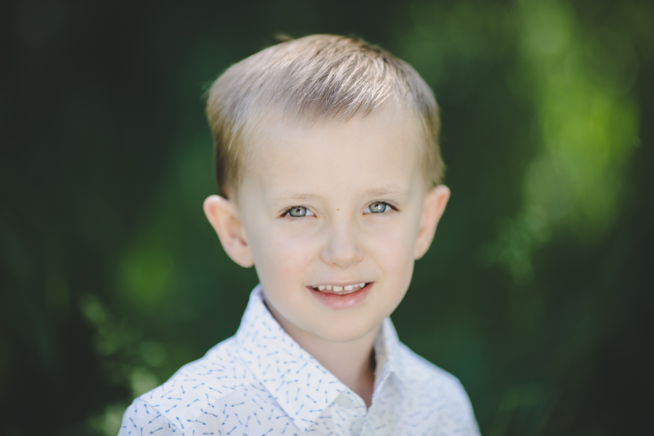 Family-Photos-playing-in-river-utah-photography-4