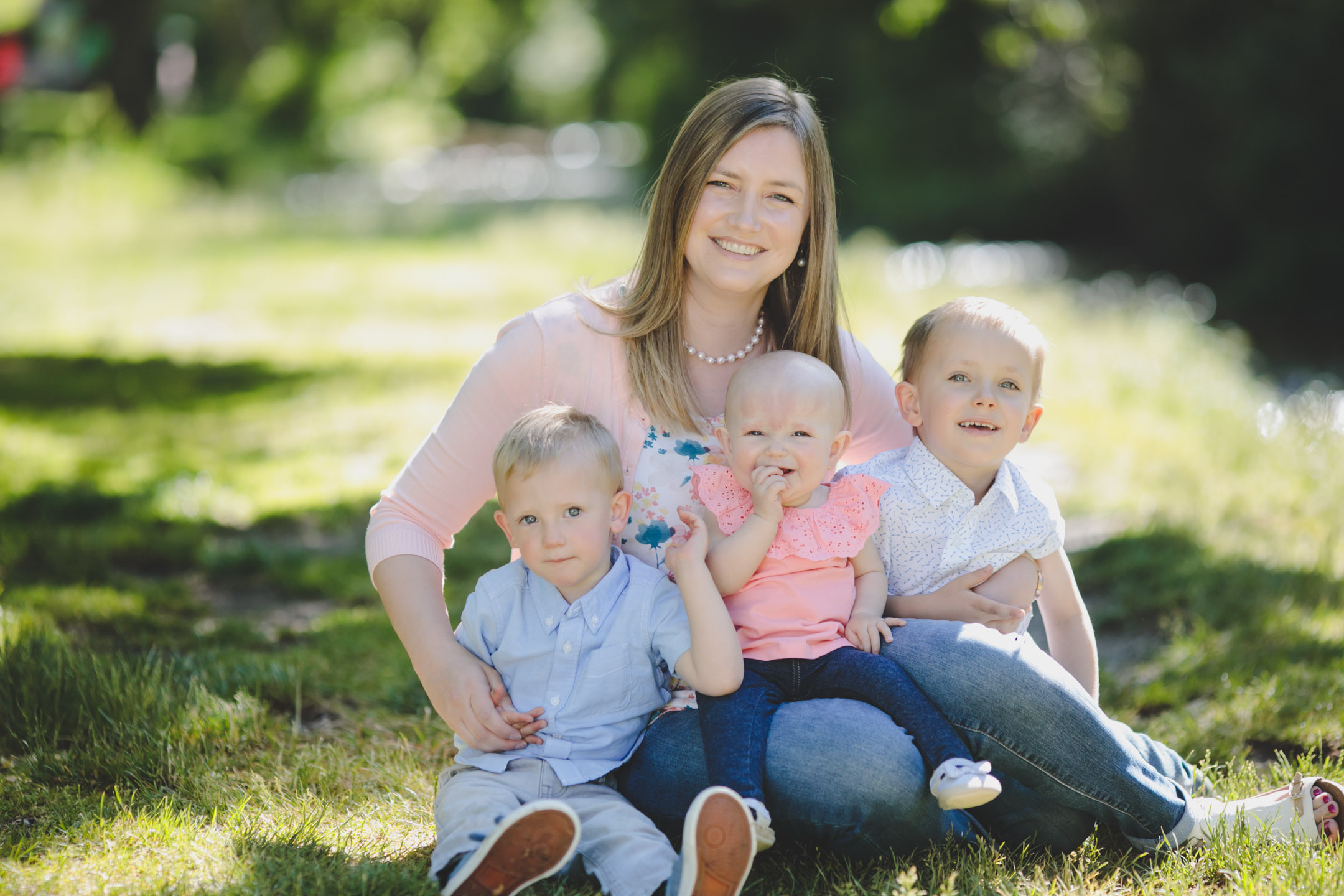 Family-Photos-playing-in-river-utah-photography-5