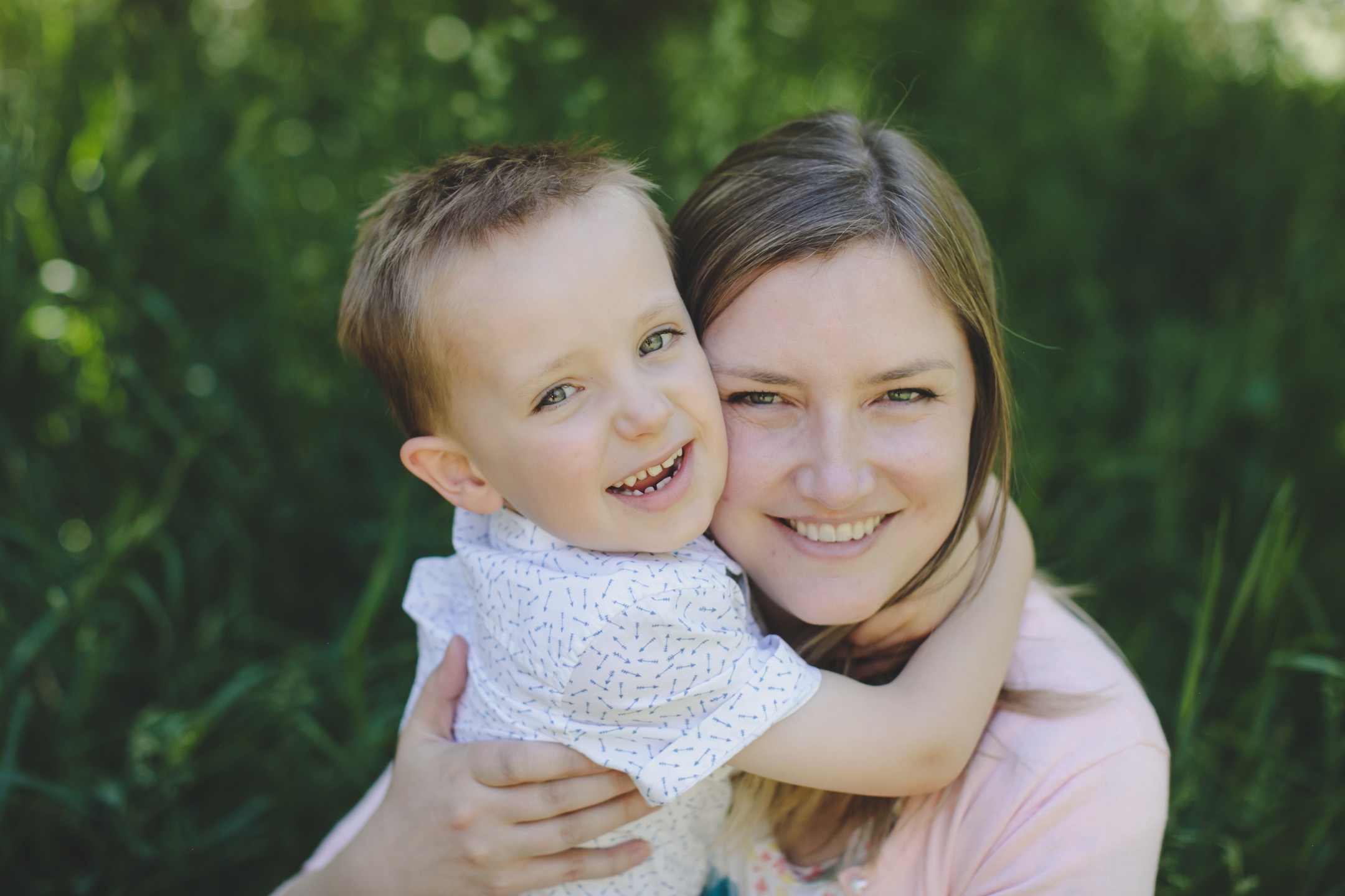 Family-Photos-playing-in-river-utah-photography-6