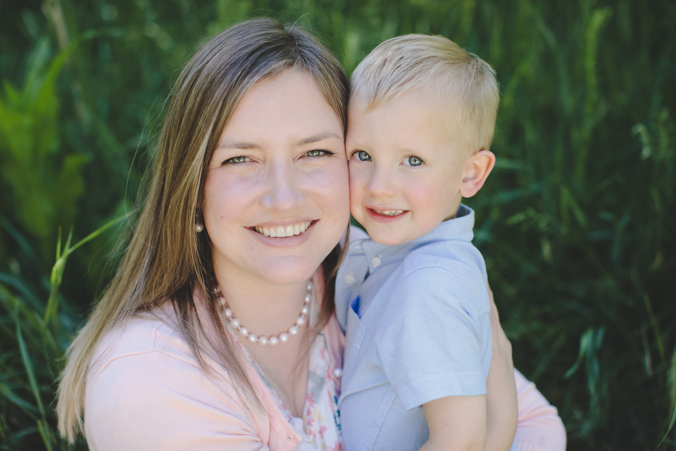 Family-Photos-playing-in-river-utah-photography-9