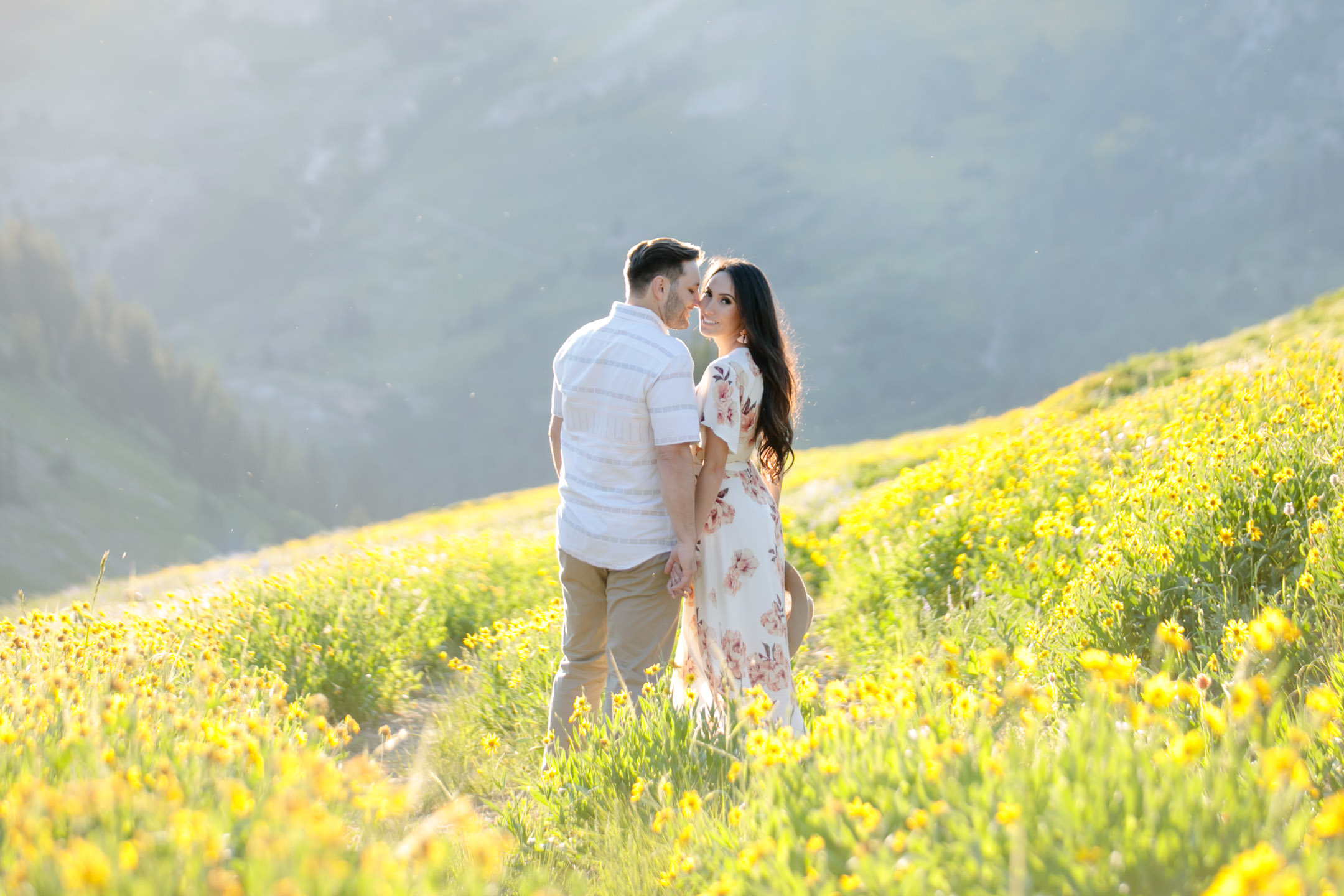 Engagements-Mountain-Meadow-Wildflowers-utah-Photoshoot-16