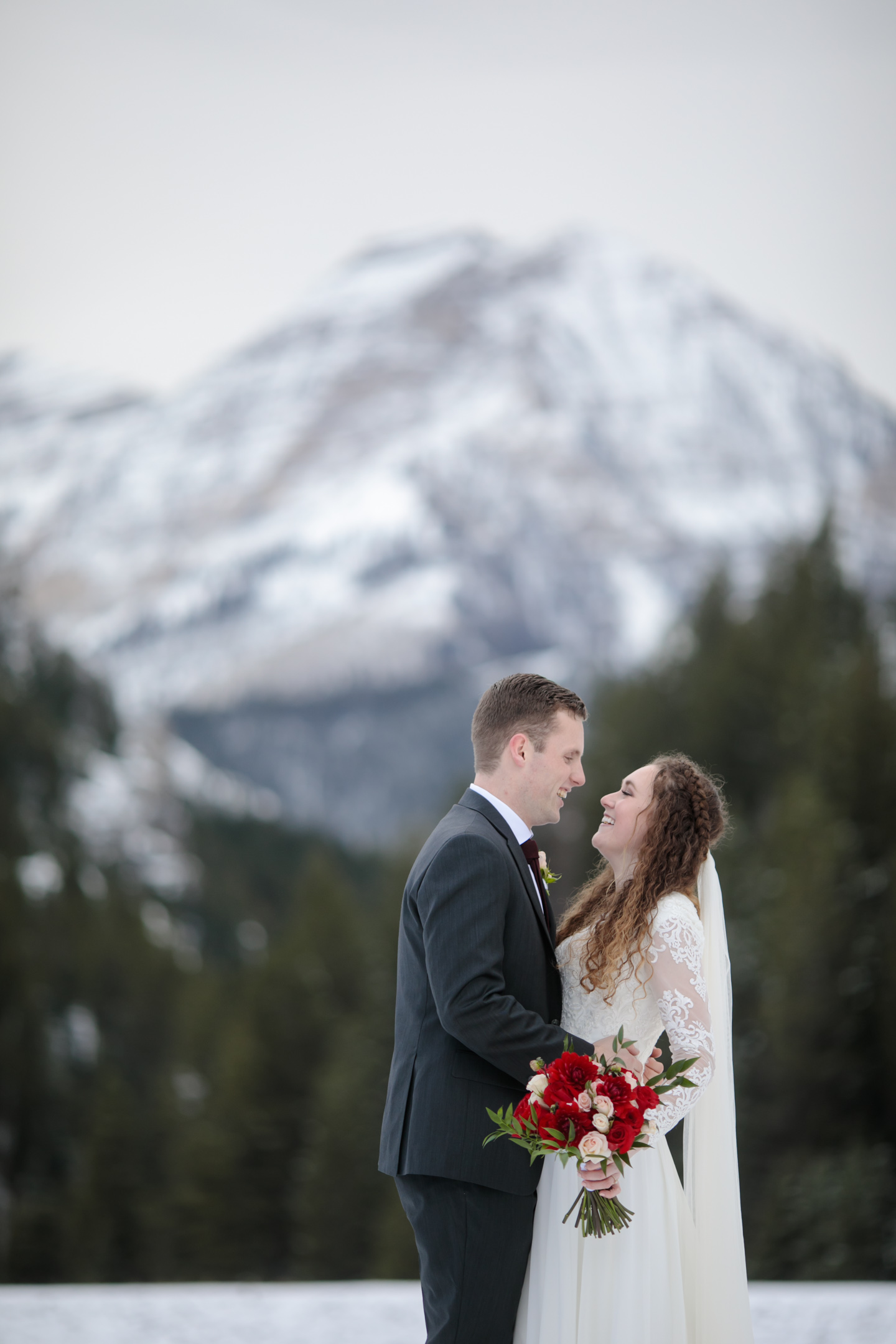 Blog-Winter-Bridals-Mountains-Utah-photoshoot-14