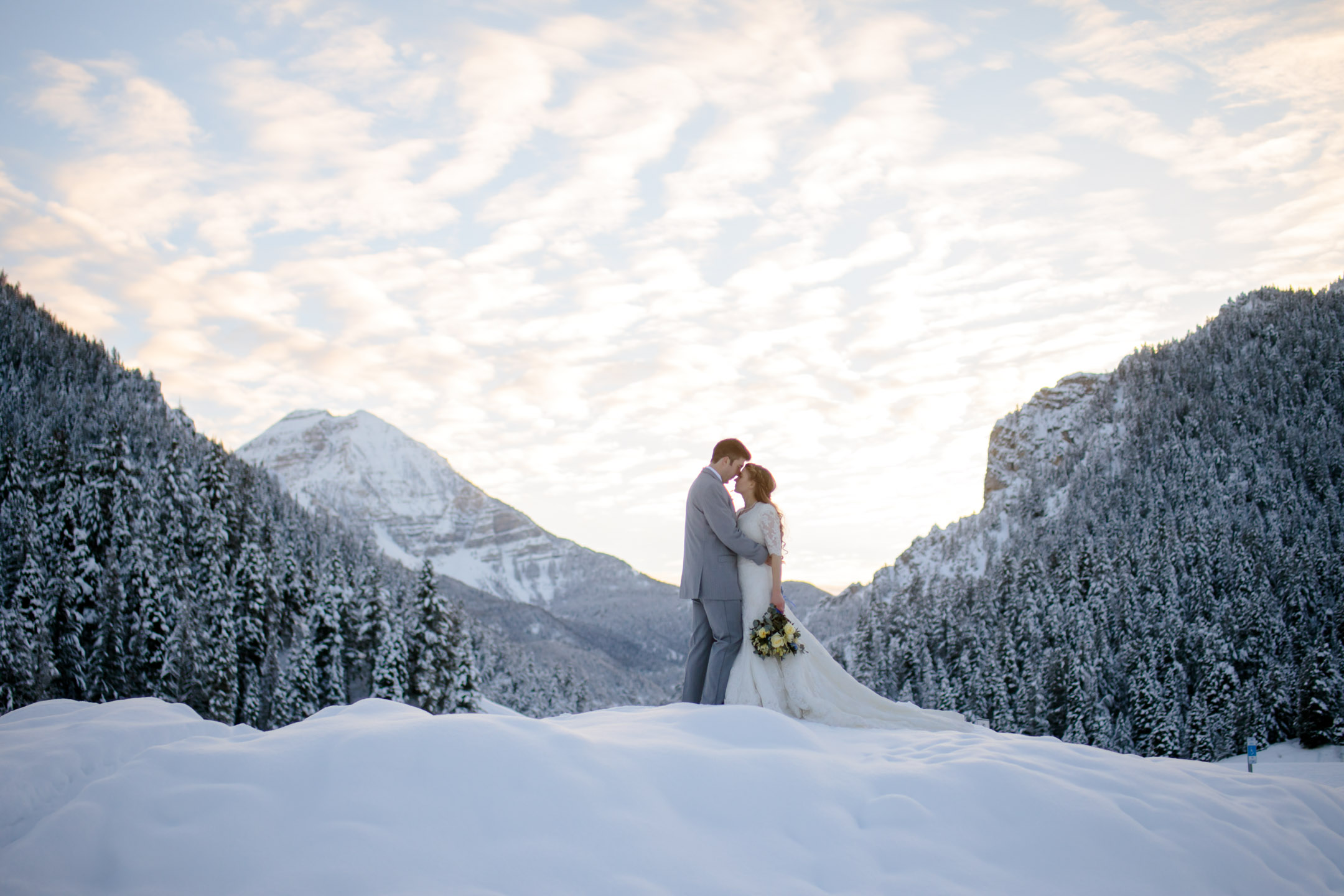 Blog-Winter-Bridals-mountains-photoshoot-3