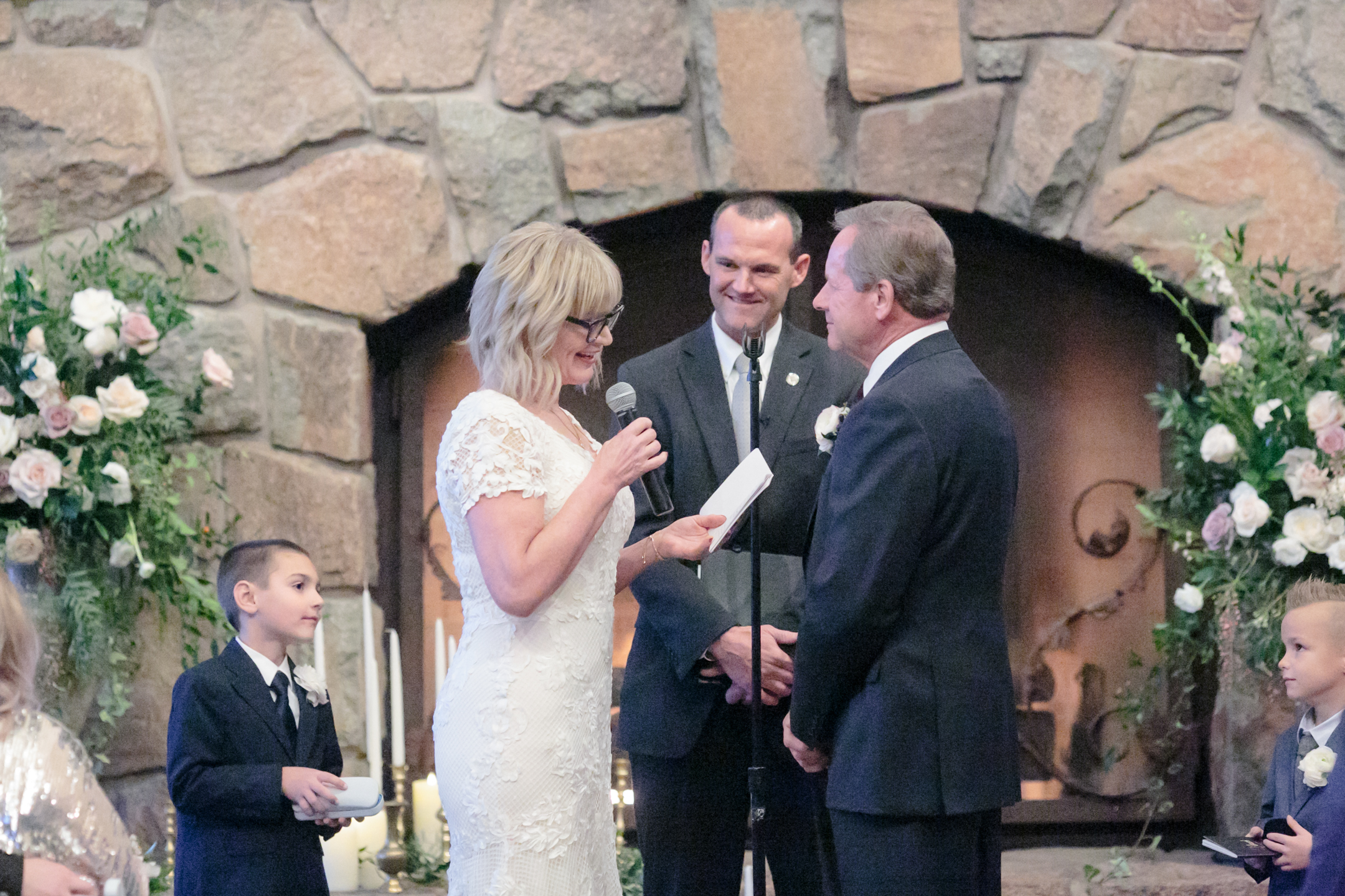 Earls-Lodge-Snow-Basin-Wedding-Photography-Utah-Utah-Wedding-Photographers-EK-Studios-Photo-Video-043